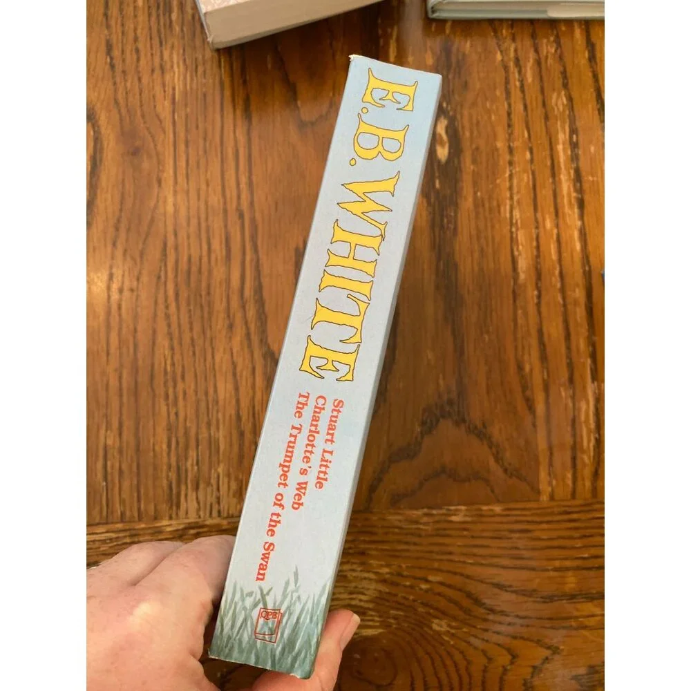 E.B. White 3 Novels In 1 - Charlotte's Web , Stuart Little - Picture 2 of 9